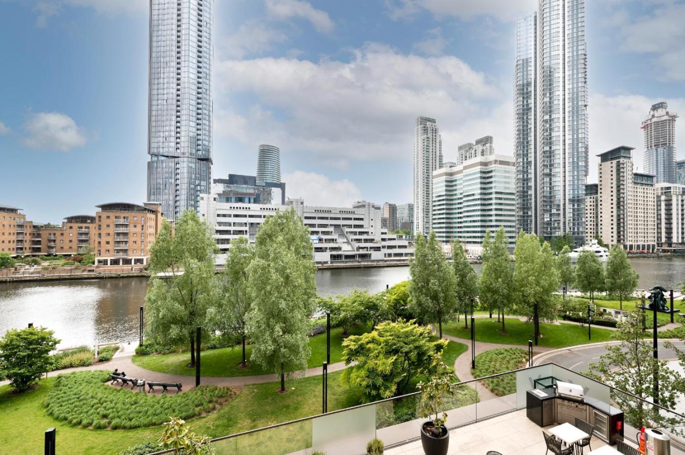Elegant And Modern Apartments In Canary Wharf Right Next To Thames London Kültér fotó